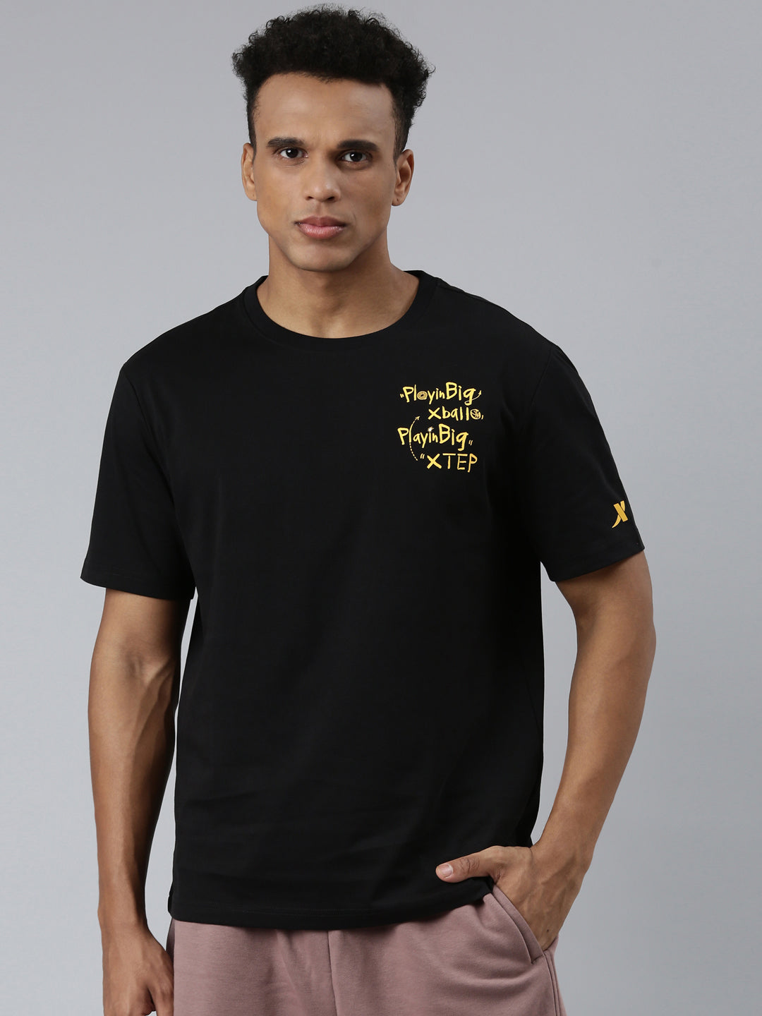 Xtep-Comfort Men Short-sleeve T-shirt - Black / S