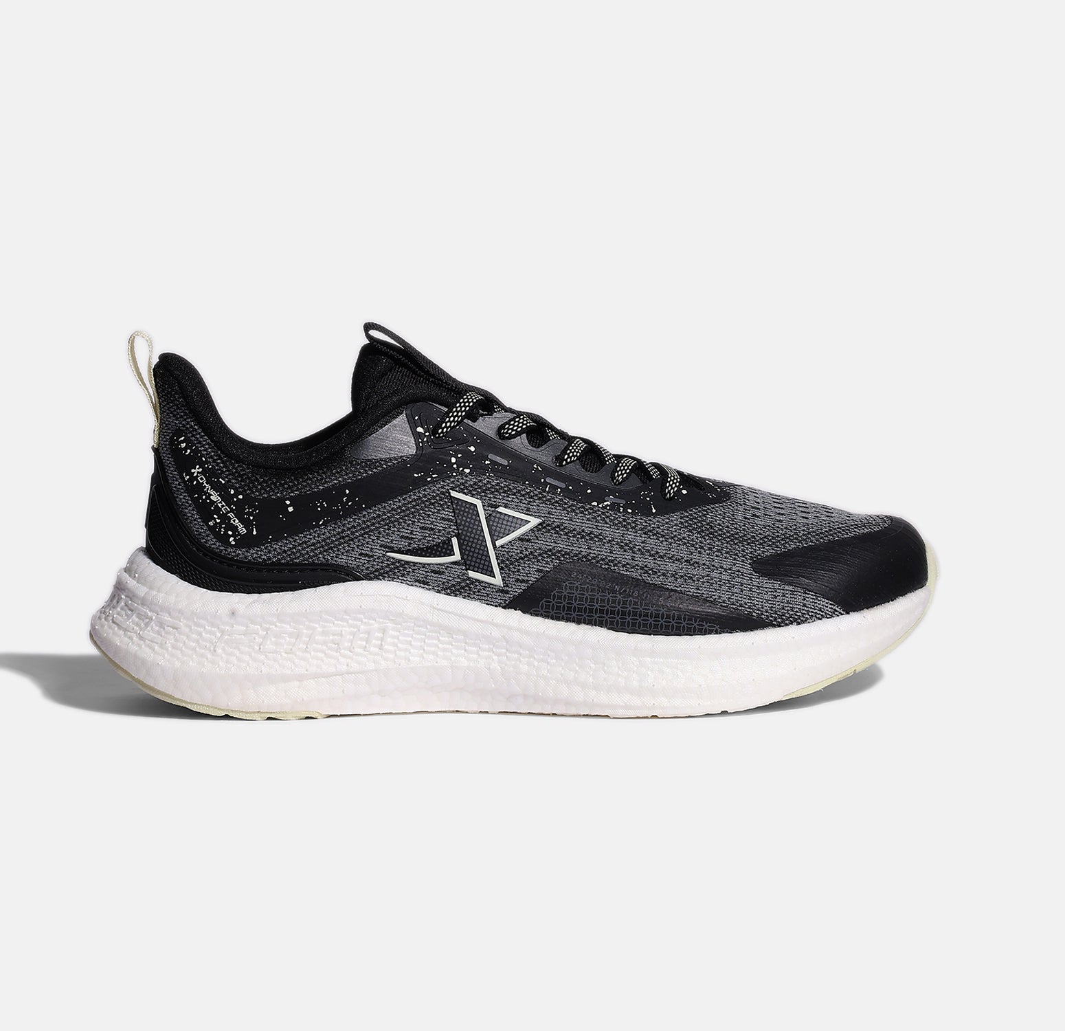 Xtep Women’s Dynamic Foam Running Shoes - Canvas White Black / 35