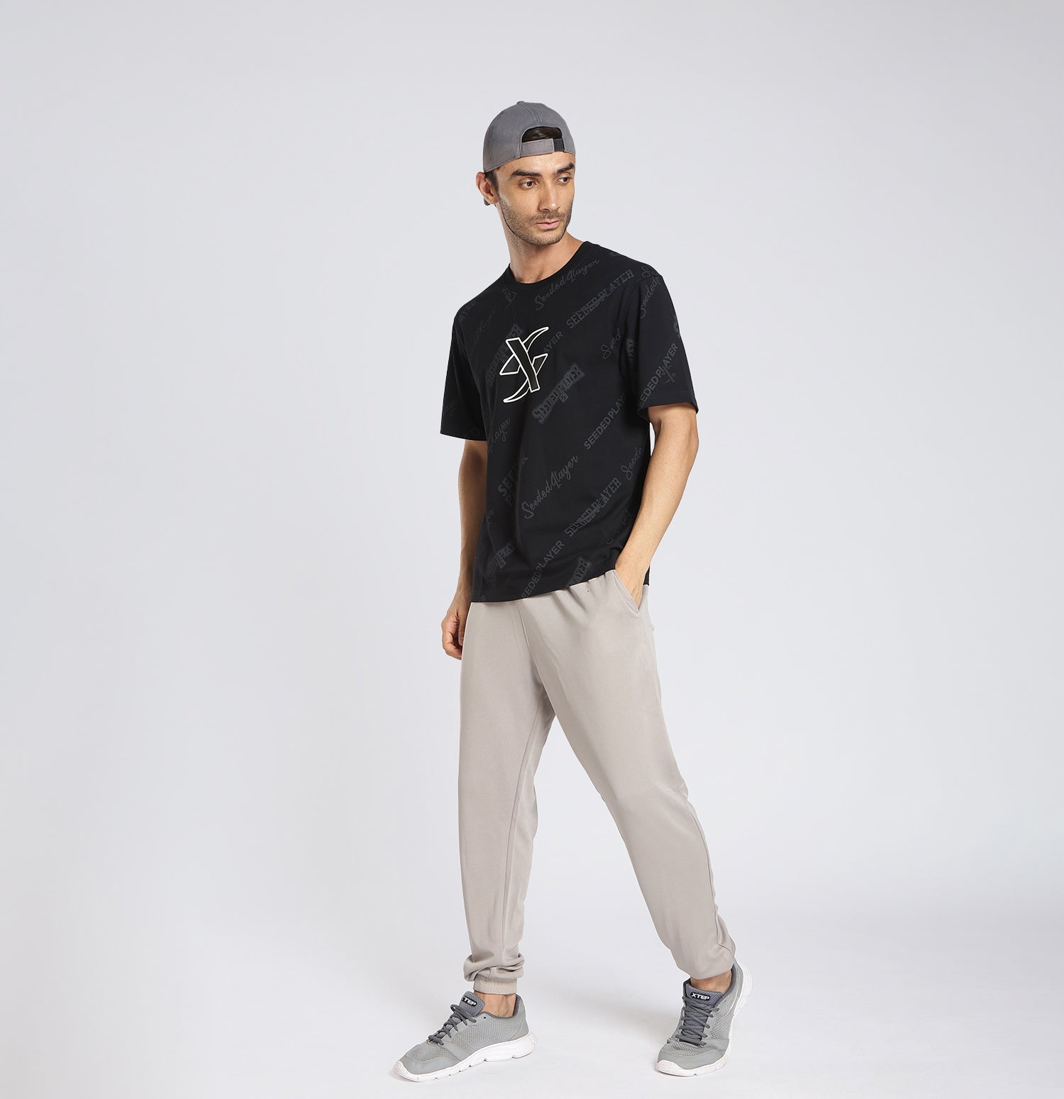 Xtep Men’s Comfort Printed T-Shirt – Retro Comfort Everyday Style