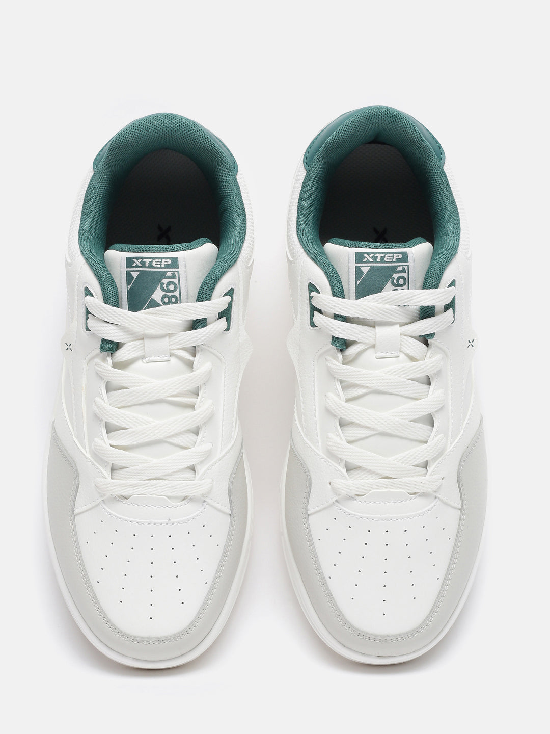 Xtep Colourblocked Skateboarding Shoes