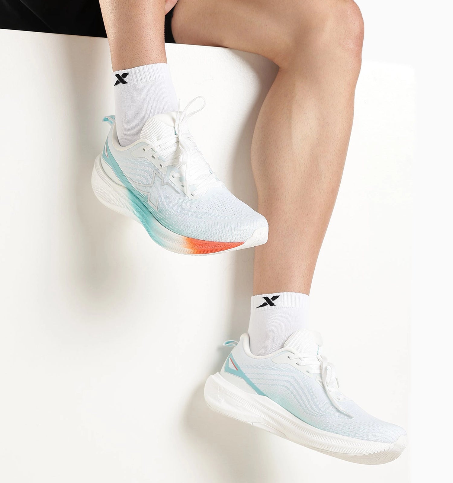 Shadow Drive 3.0 Performance Shoe - White/Blue