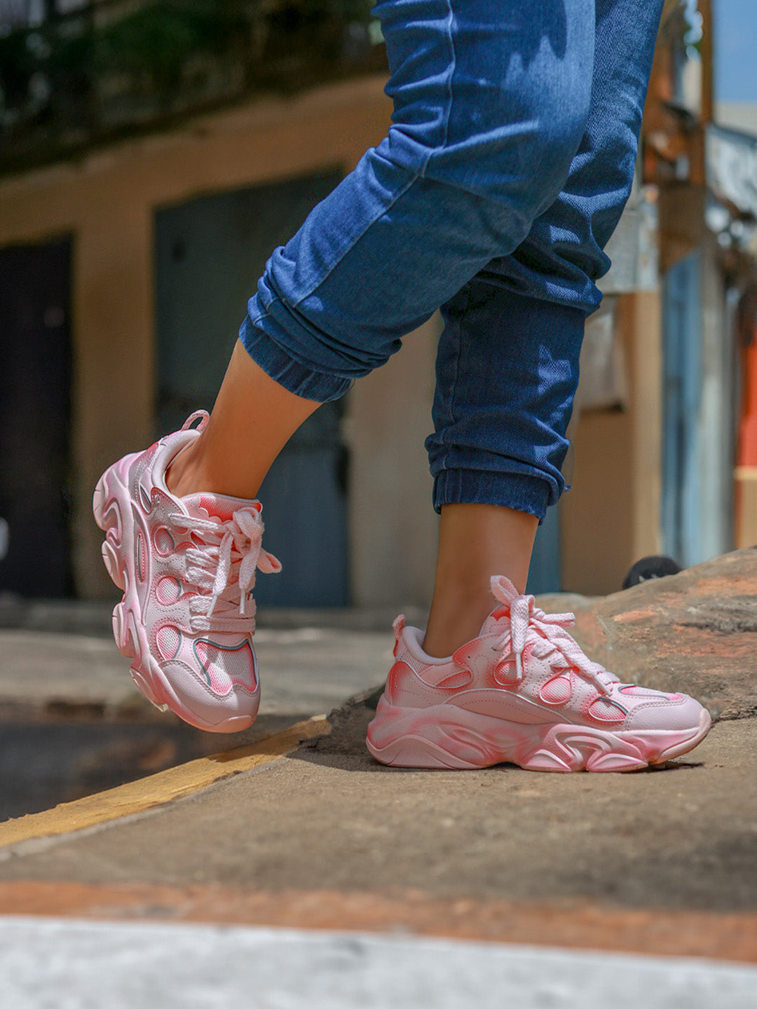 Xtep Urban Retro Casual Shoes