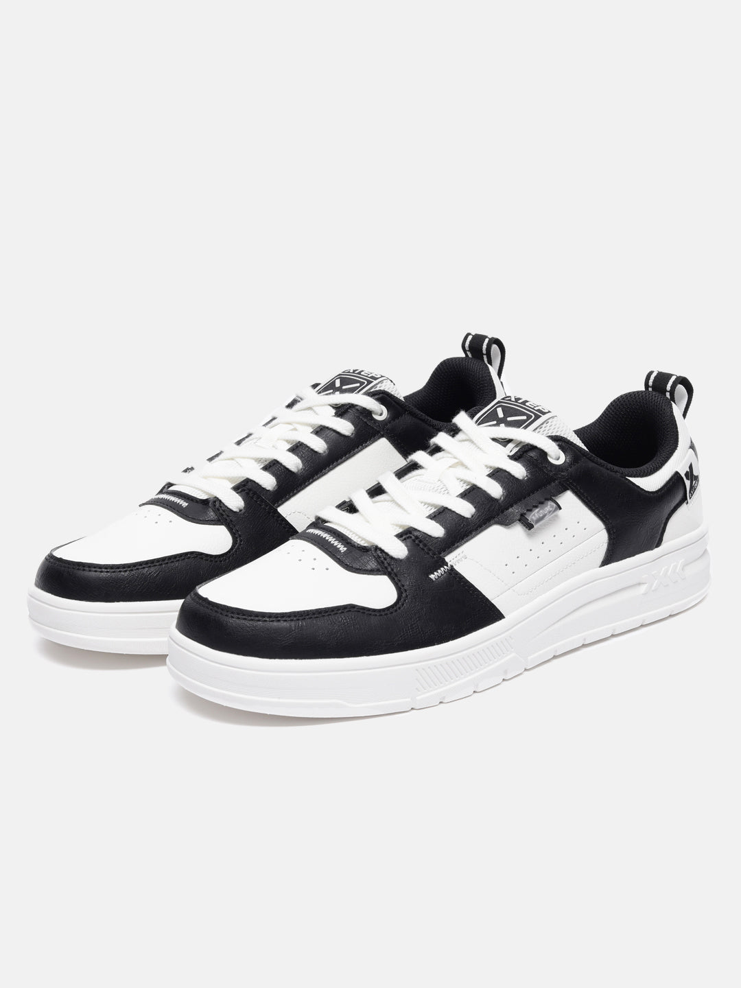 Xtep Colourblocked Sneakers