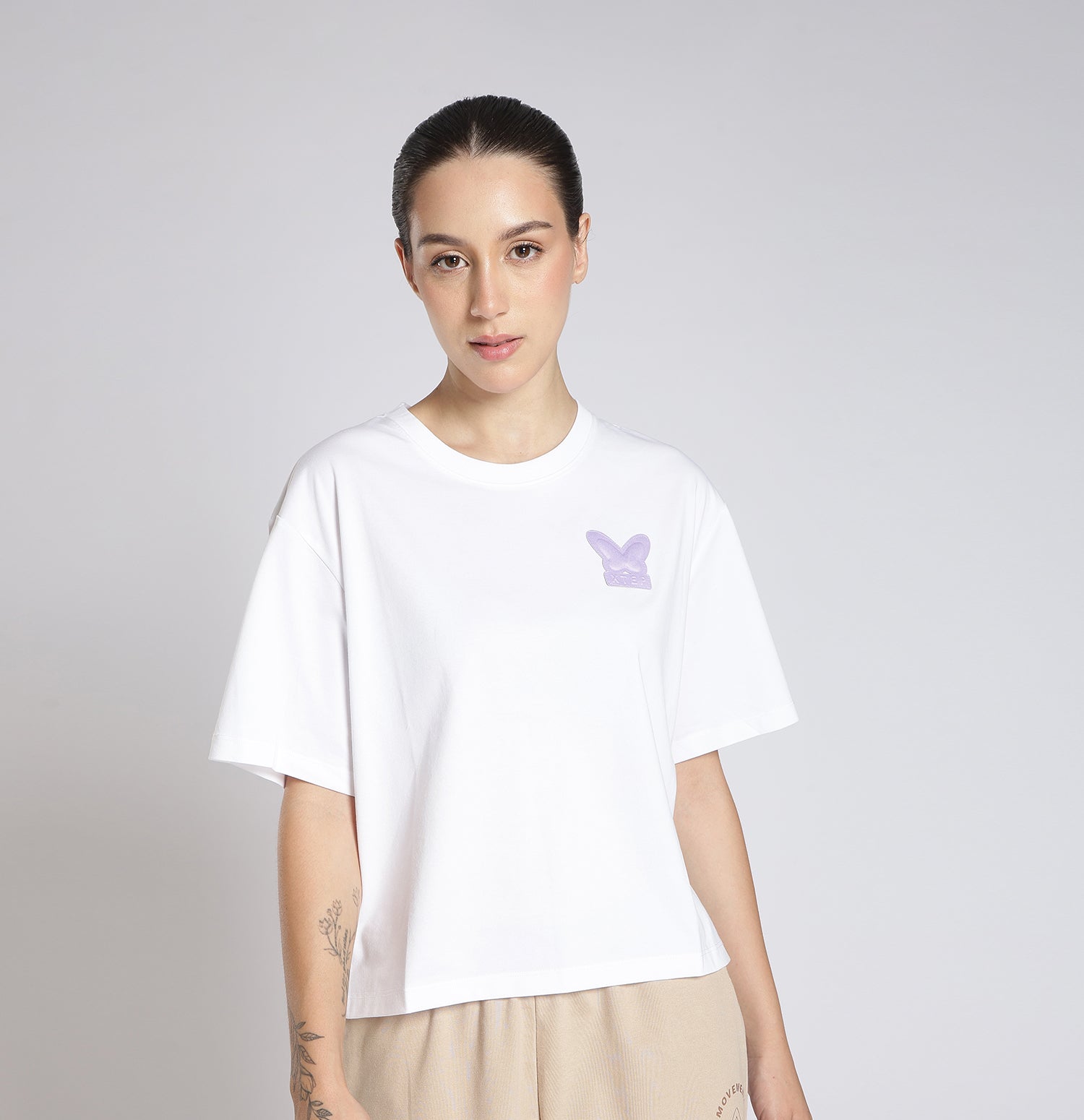 Xtep Women Everyday Training T-shirt - Pearl White / XS