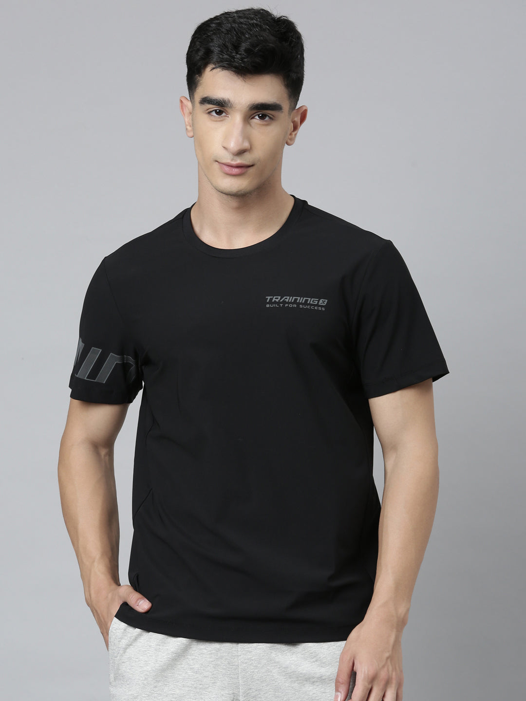 Xtep Men Training Short-sleeve T-shirt - Black / S