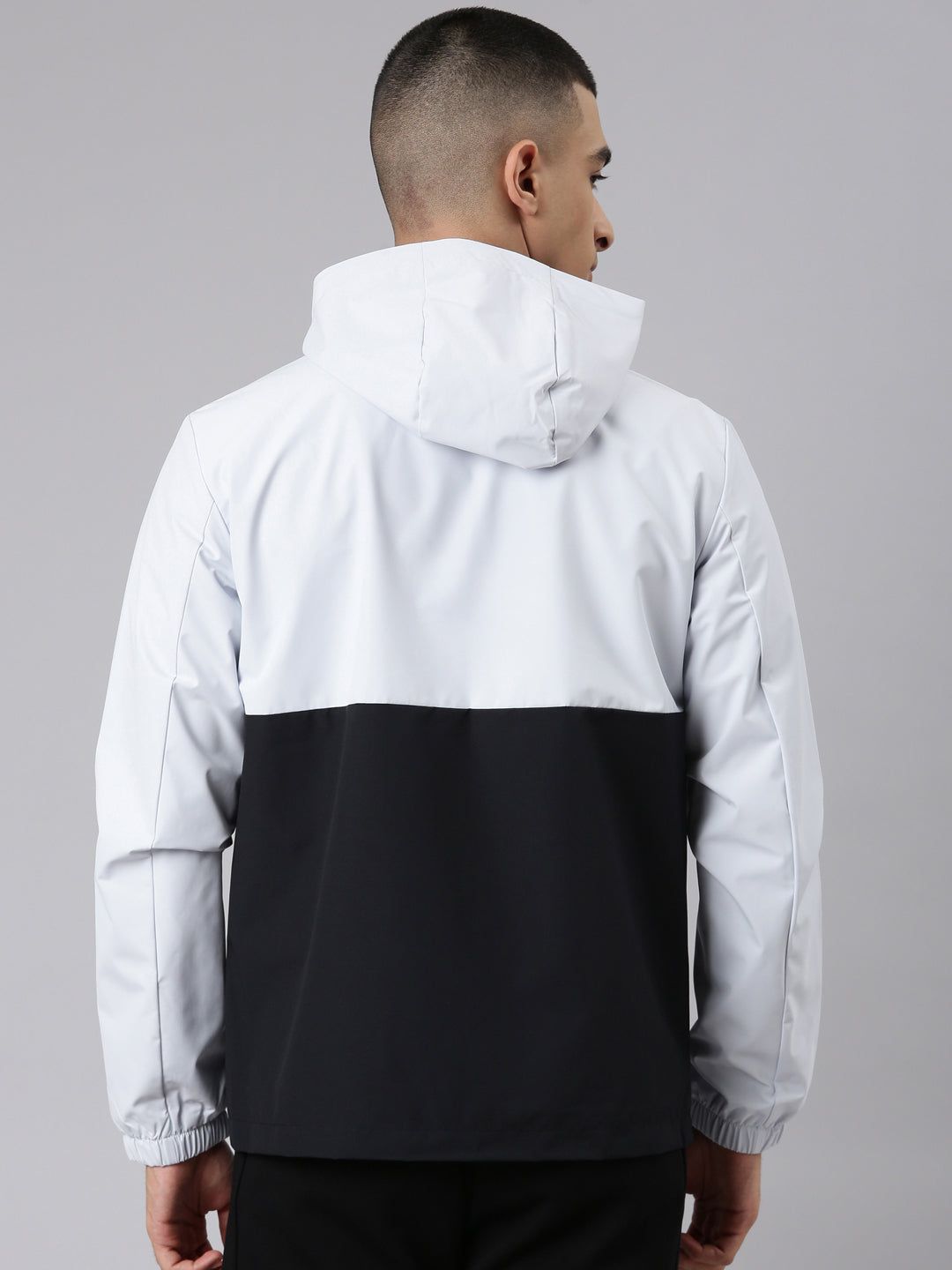 Xtep Men Training Double-layer Windbreaker Black & Cream Grey