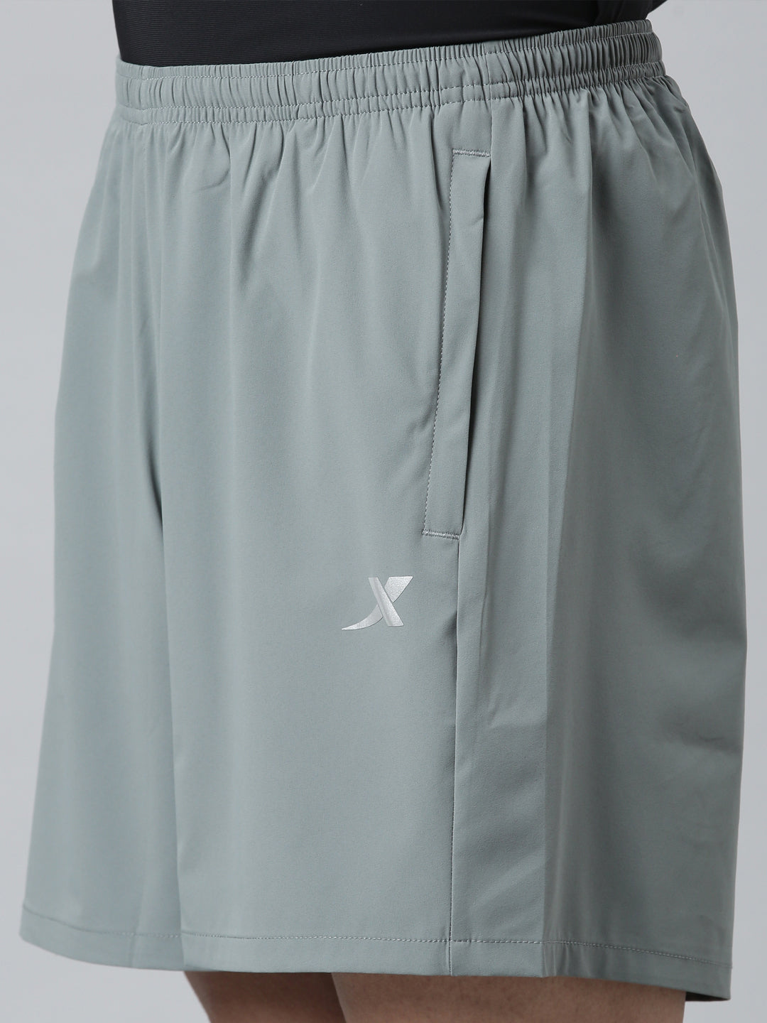 Xtep-Comfort Men Woven Shorts