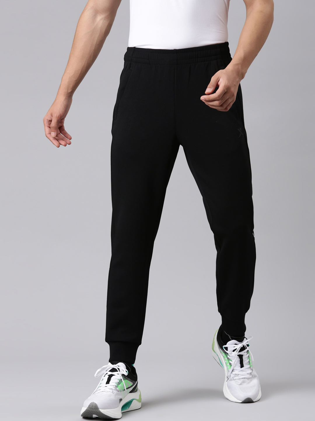 Xtep-Comfort Men Knitted Pants - Black / XS