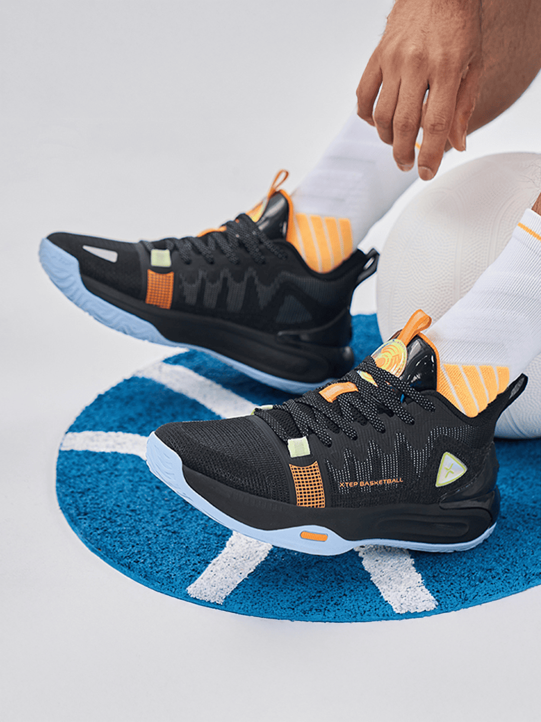 Xtep Feather Foam Basketball Shoes for Men