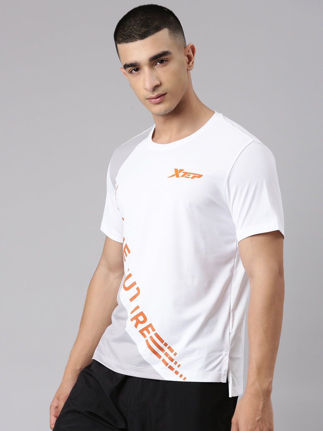 Xtep Men Running Short-sleeve T-shirt