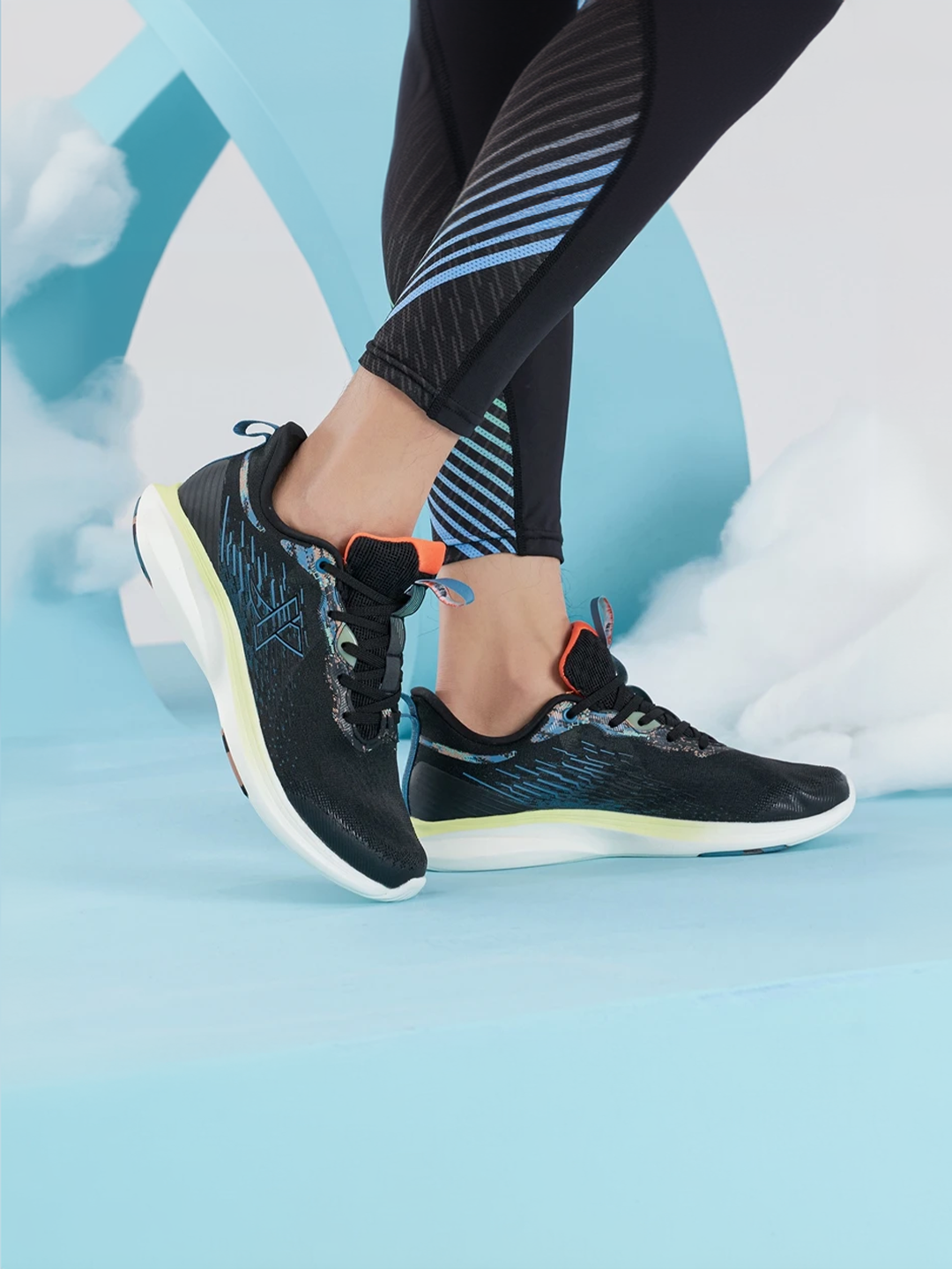 Xtep Men Running Shoes