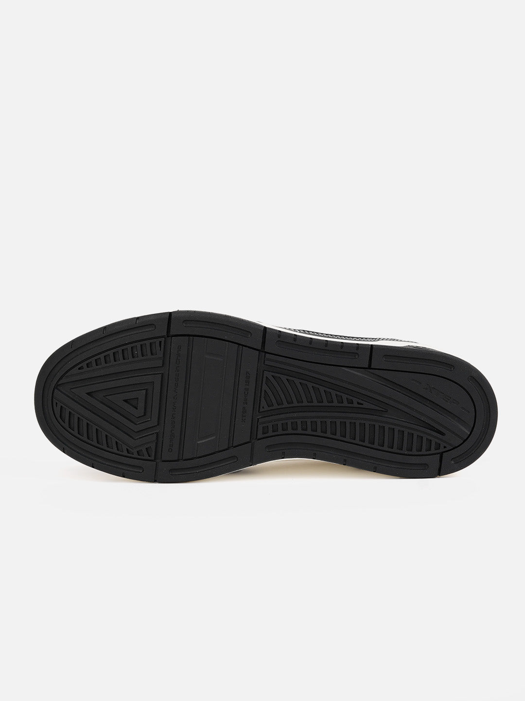 Xtep Men Skateboarding Shoes