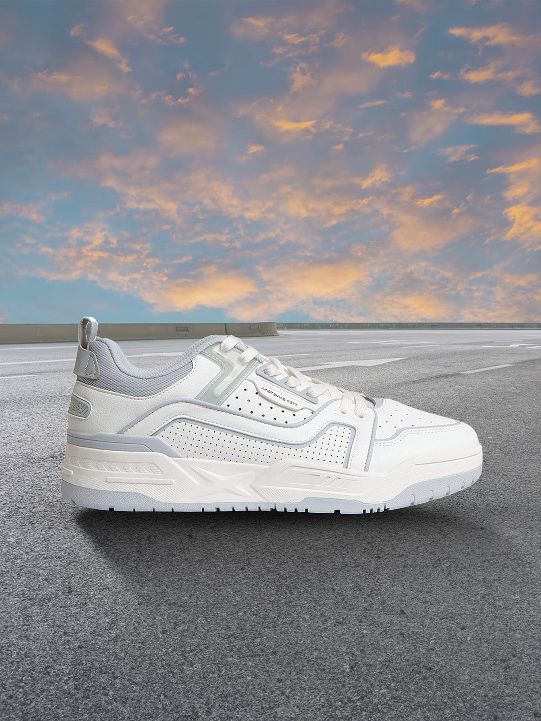 Xtep Men Basketball Shoes