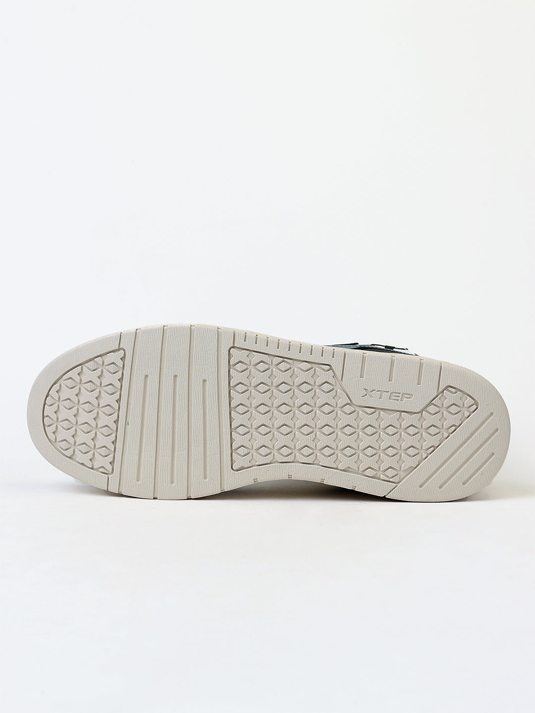 Xtep Men Skateboarding Shoes