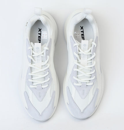 Xtep Men Textured Lightweight Lace-Ups Sneakers