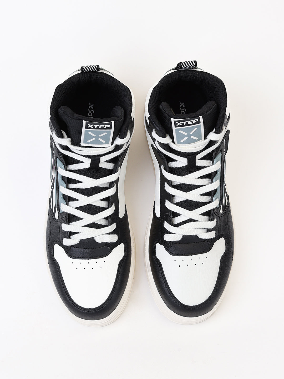 Xtep Men Skateboarding Shoes