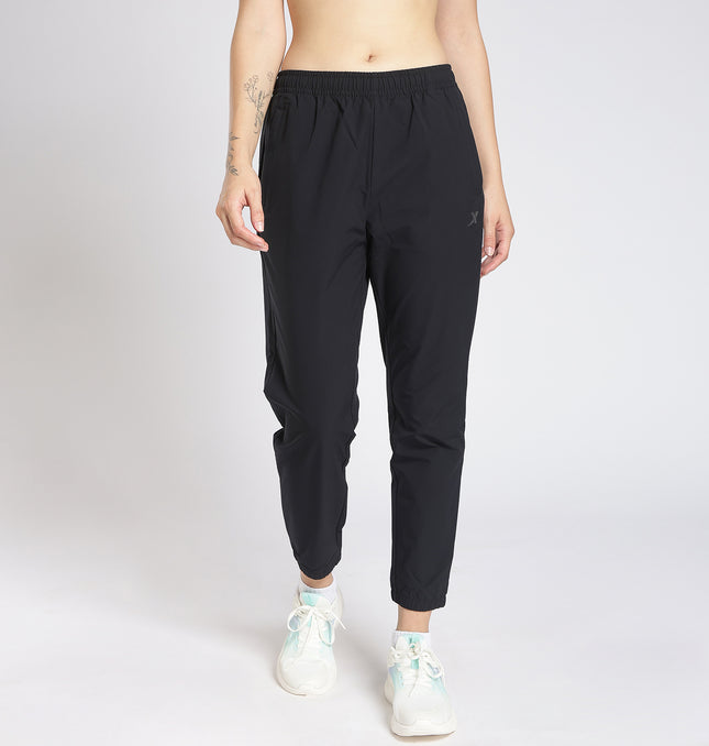 Xtep Women Running Woven 7/8 Track Pants - Black / XS