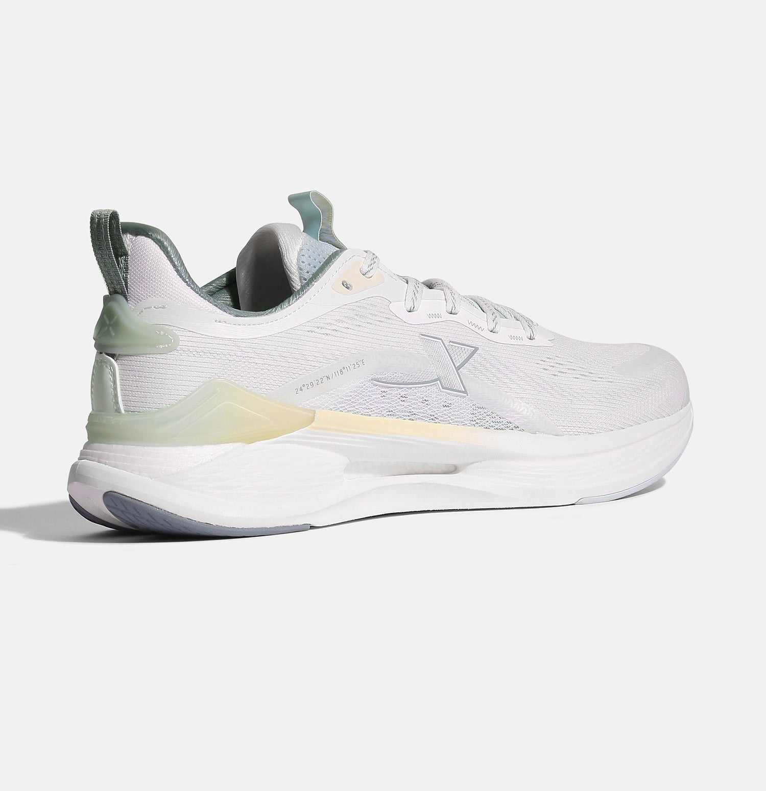 Xtep Women Dynamic Foam Running Shoes