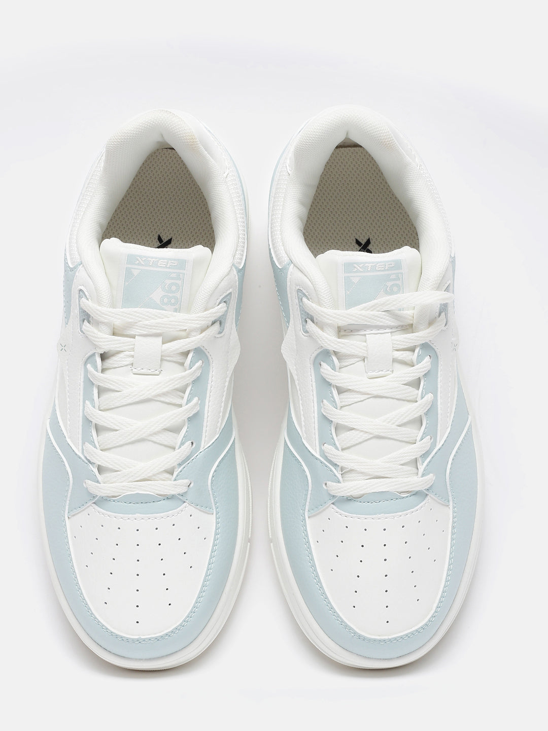 Xtep Colourblocked Sneakers