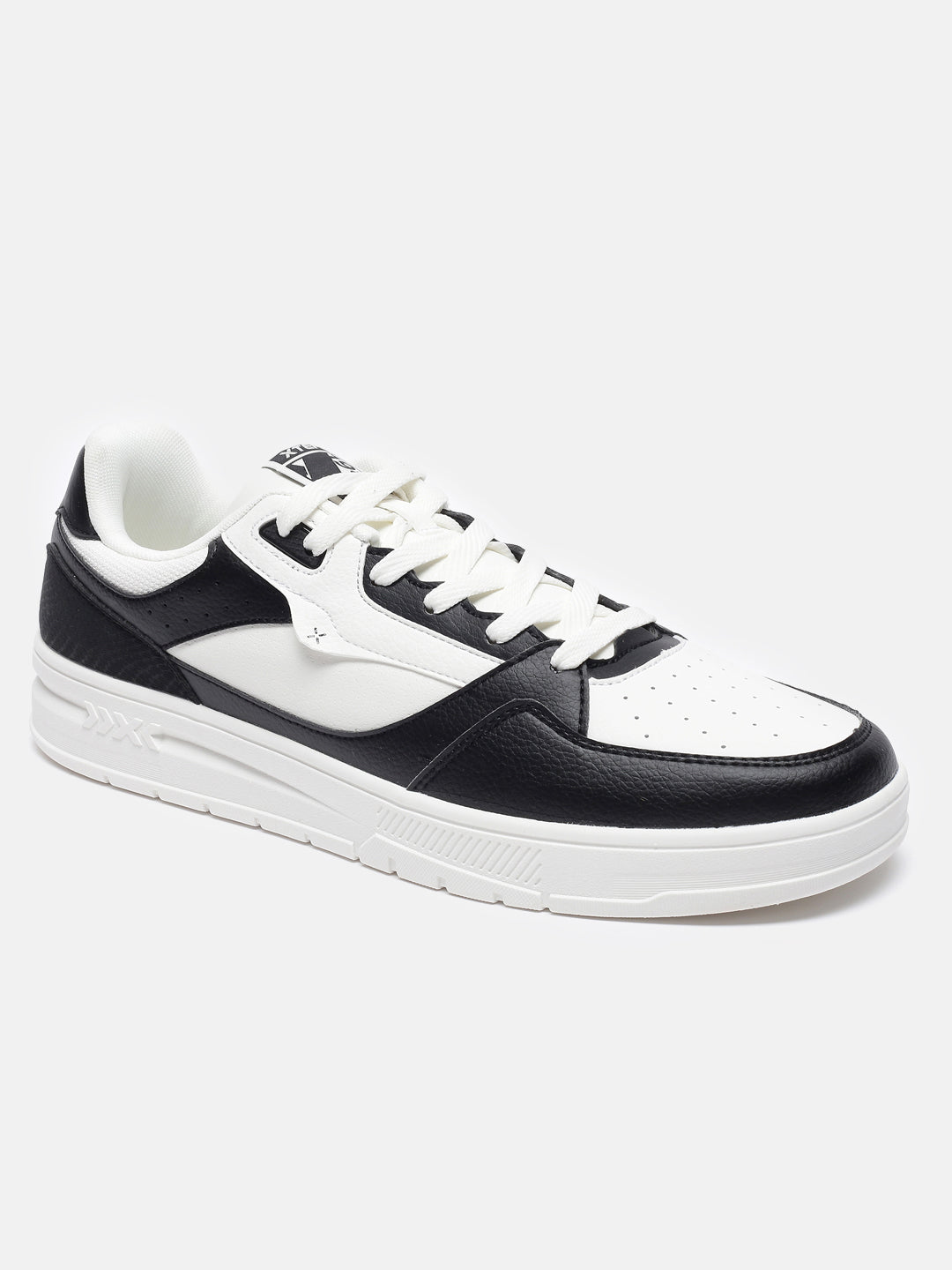 Xtep Colourblocked Skateboarding Shoes