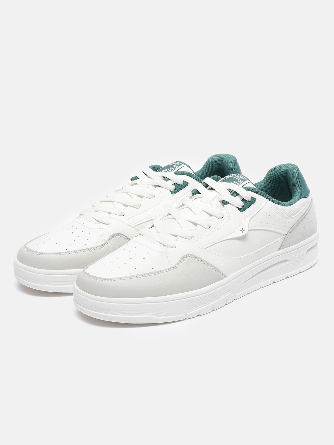 Xtep Colourblocked Skateboarding Shoes