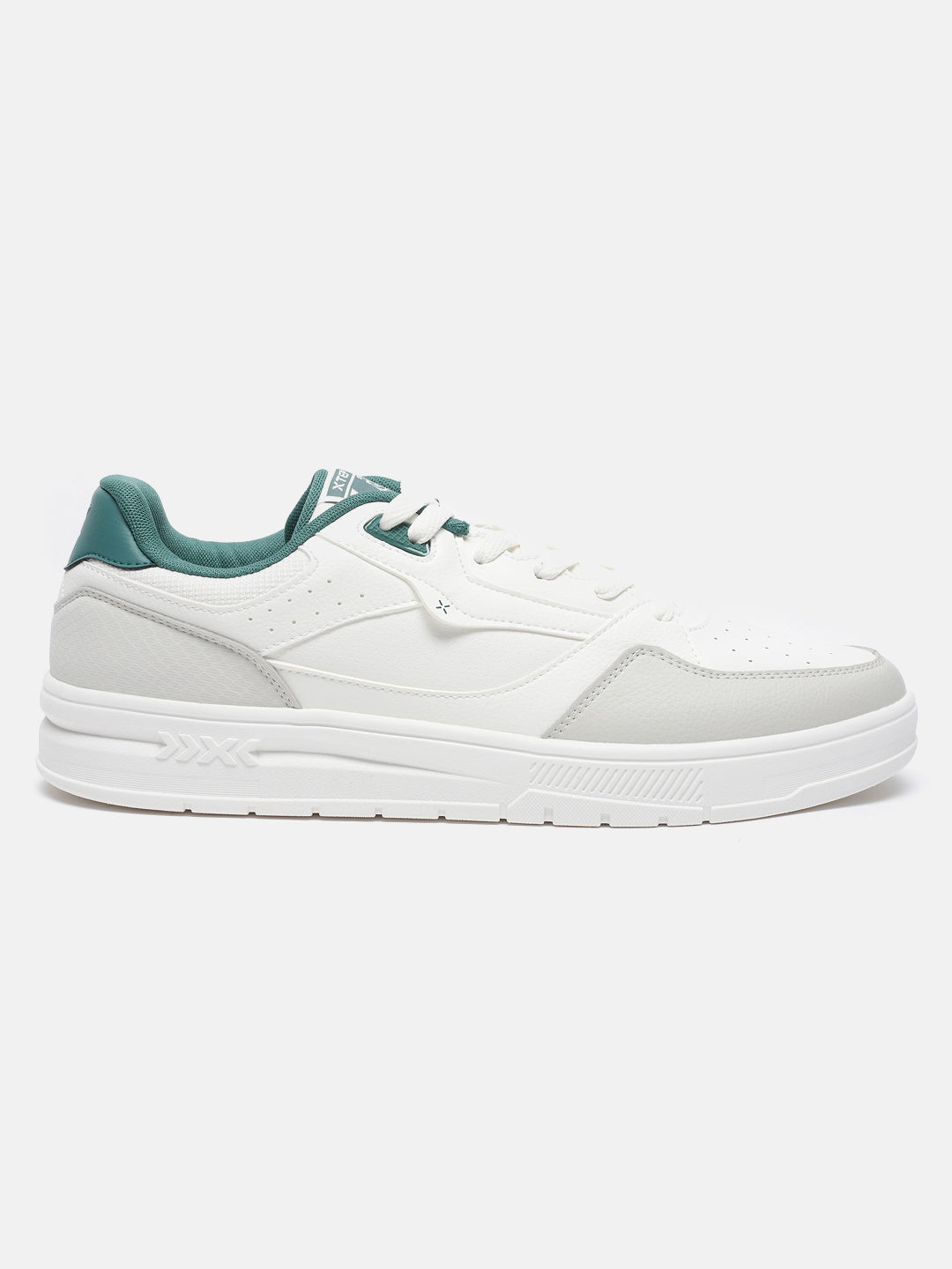 Xtep Colourblocked Skateboarding Shoes - Canvas White / Lt. Heather Grey / 40