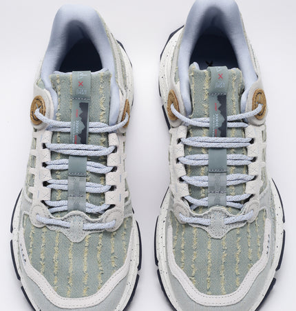 Xtep Men Grey Woven Design Sneakers
