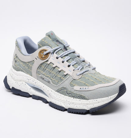 Xtep Men Grey Woven Design Sneakers