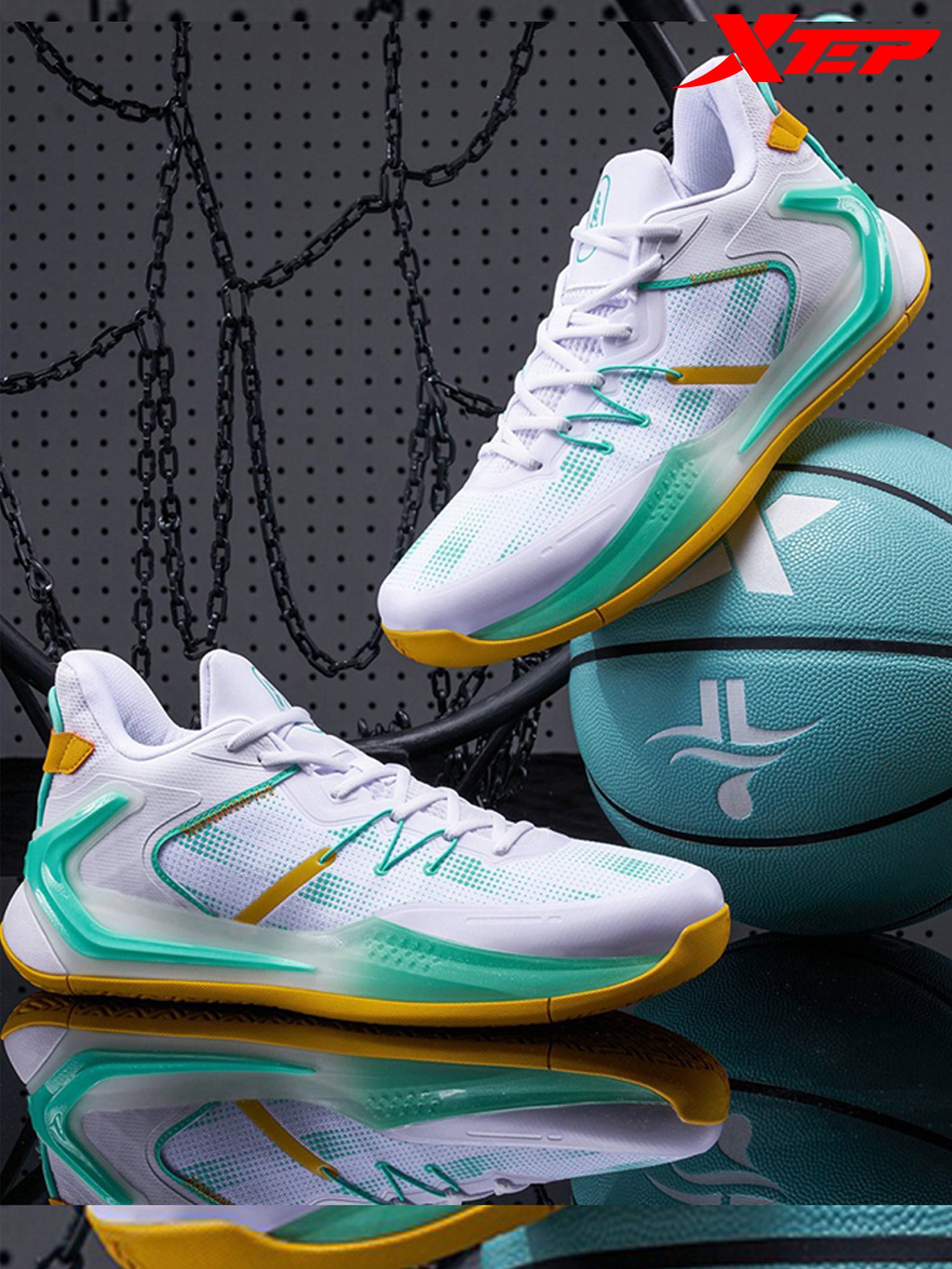 Xtep Men Feather Foam Basketball Shoes