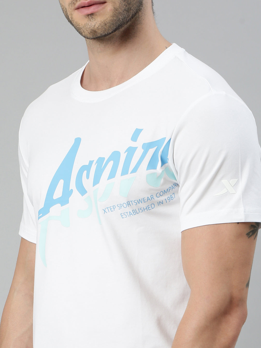 Xtep Men Casual T-Shirt
