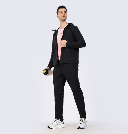 Xtep Men's Anti-UV Water Repellent Running Windbreaker Black