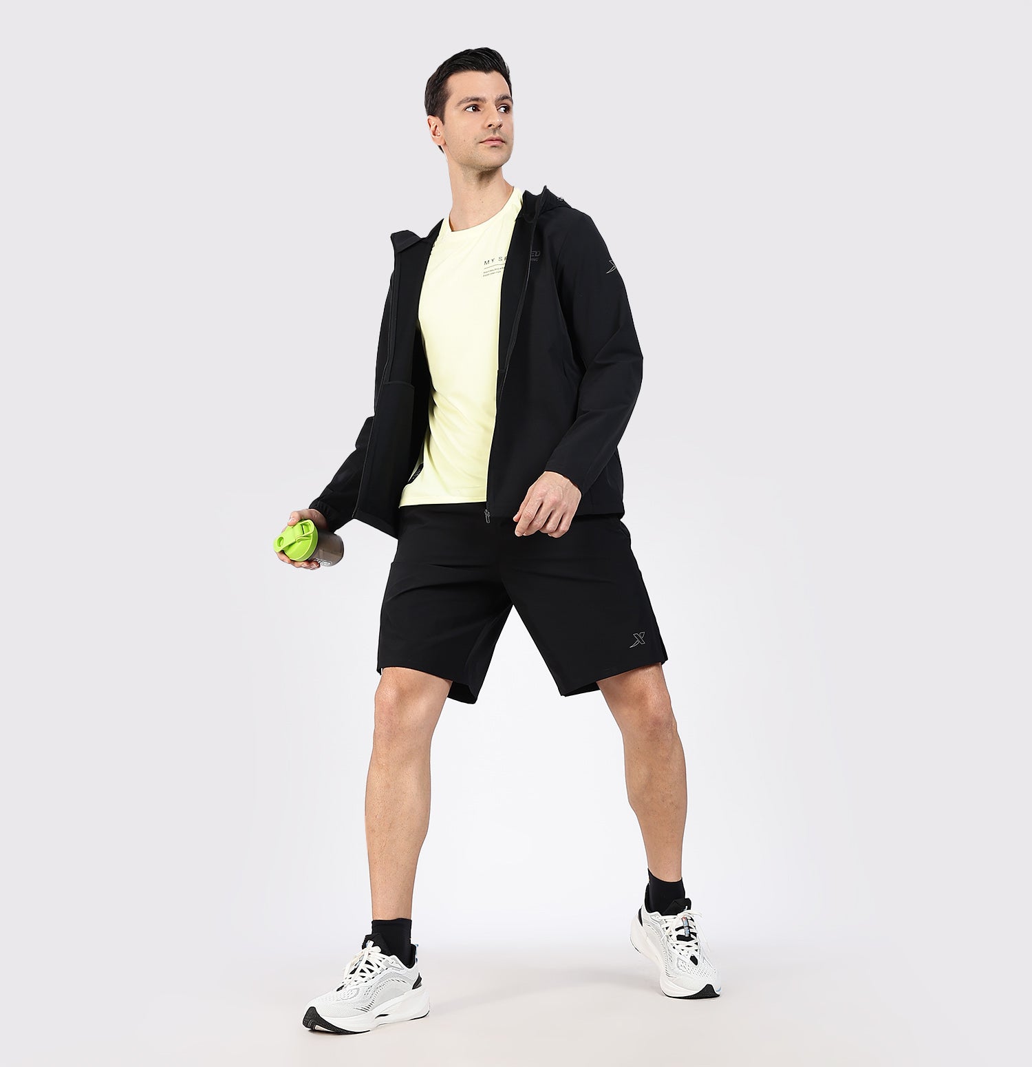 Lightweight Water-Repellent Windbreaker - Black