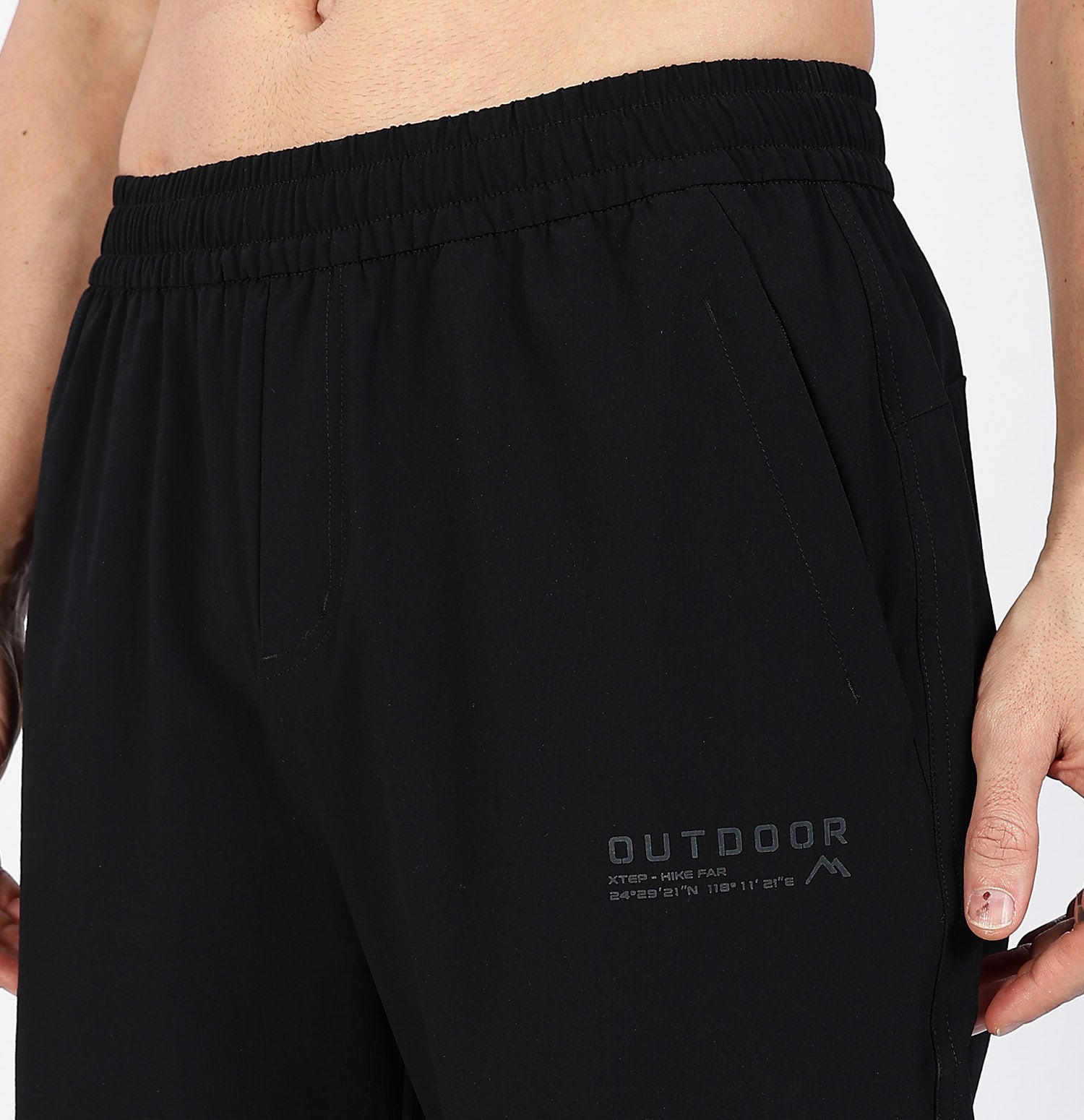 Quick-Dry Loose Fit Training Trackpants - Black