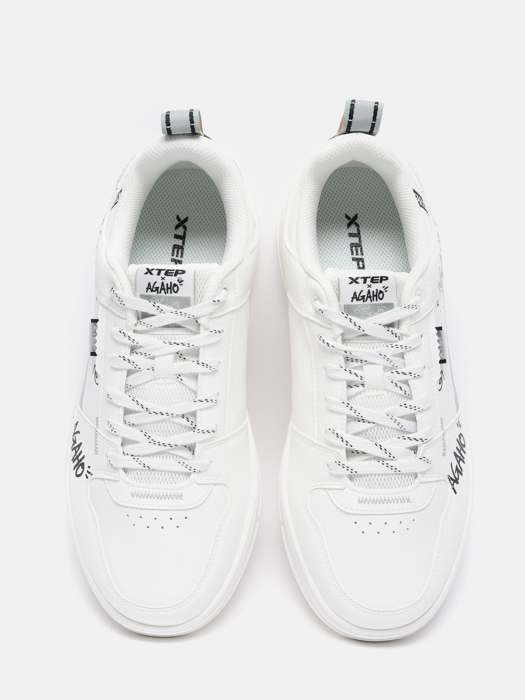 Xtep Colourblocked Sneakers