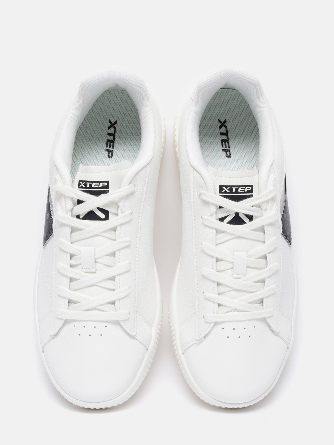 Xtep Colourblocked Sneakers