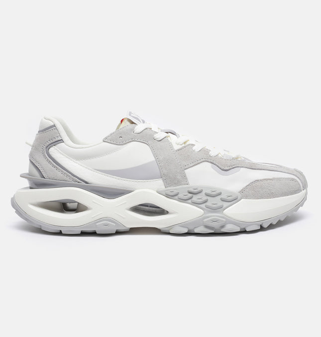 Xtep Men 70’s Retro Casual Shoes - White / 39