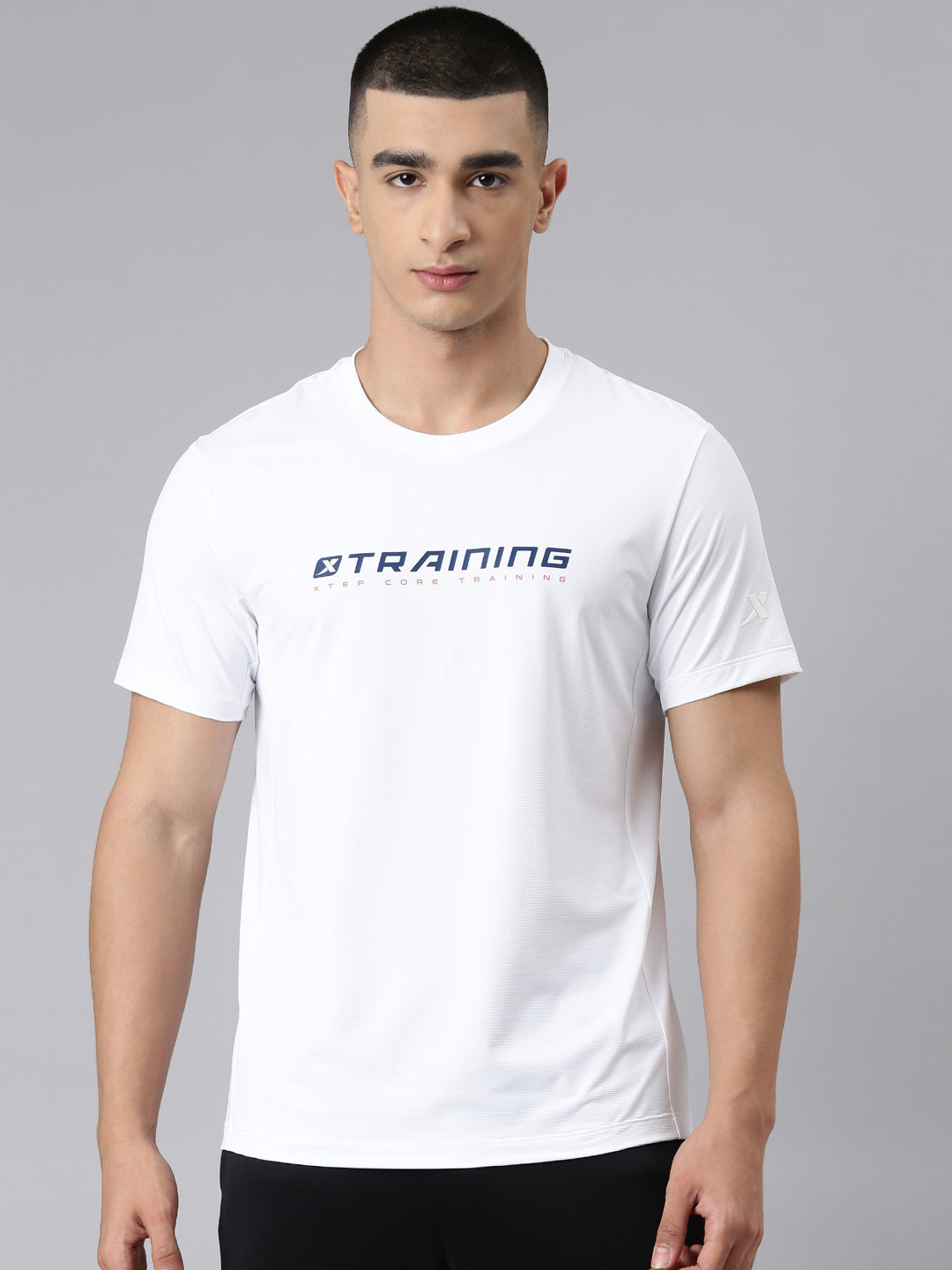 Xtep-Comfort Men Short-sleeve T-shirt - Pearl White / XS