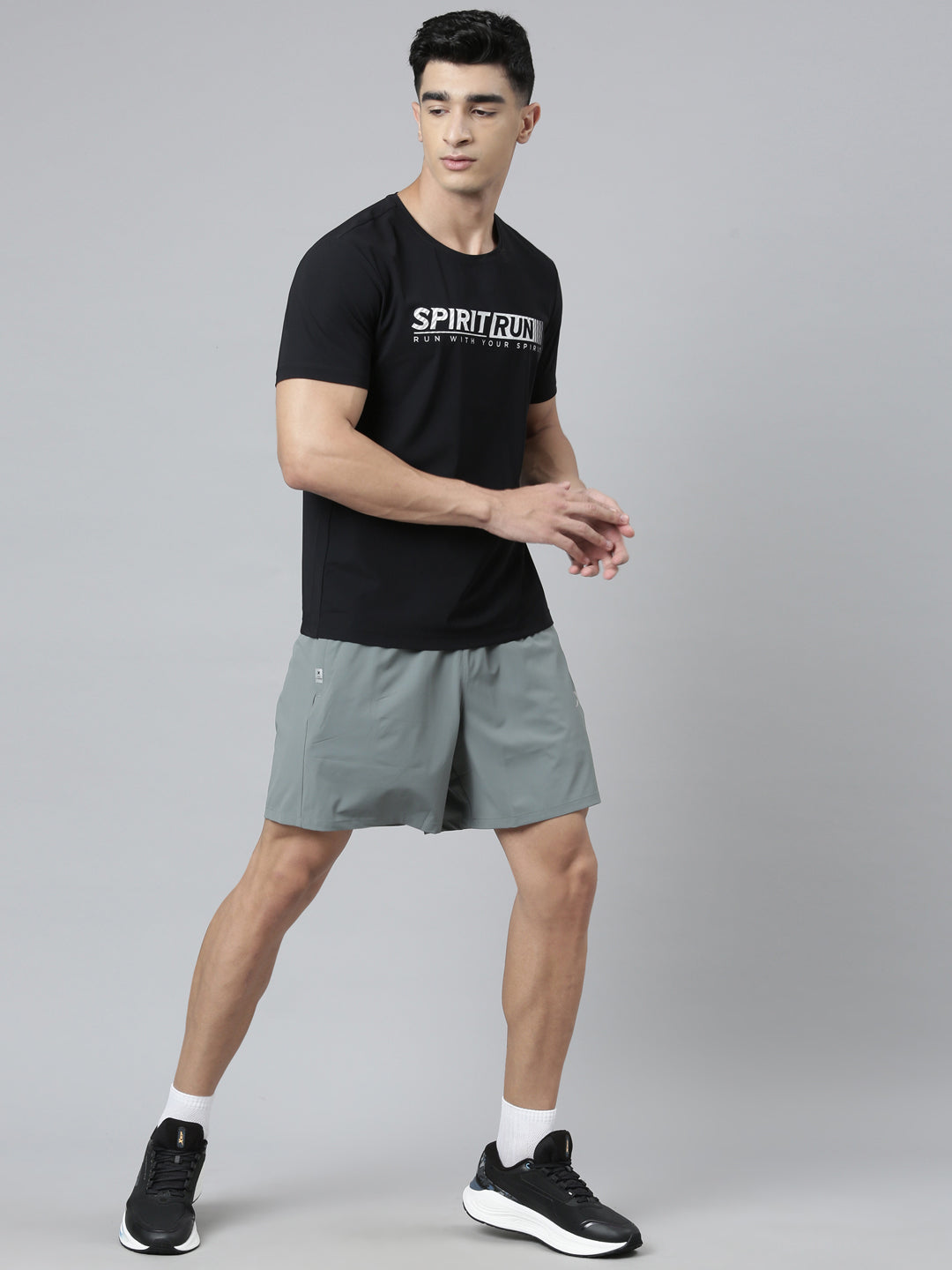 Xtep-Comfort Men Woven Shorts