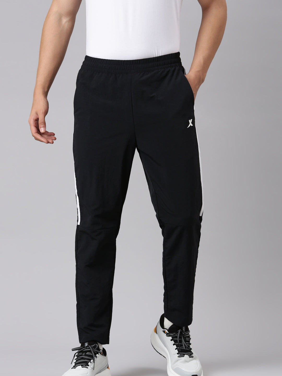 Xtep Men 7/8 Woven Pants - Black / XS