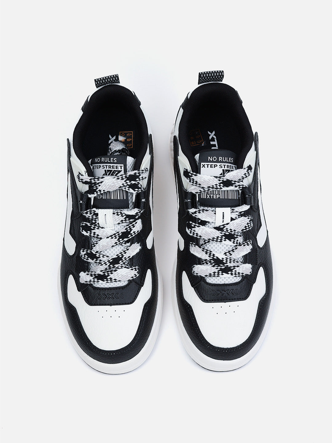 Xtep Men Colourblocked Skateboarding Shoes