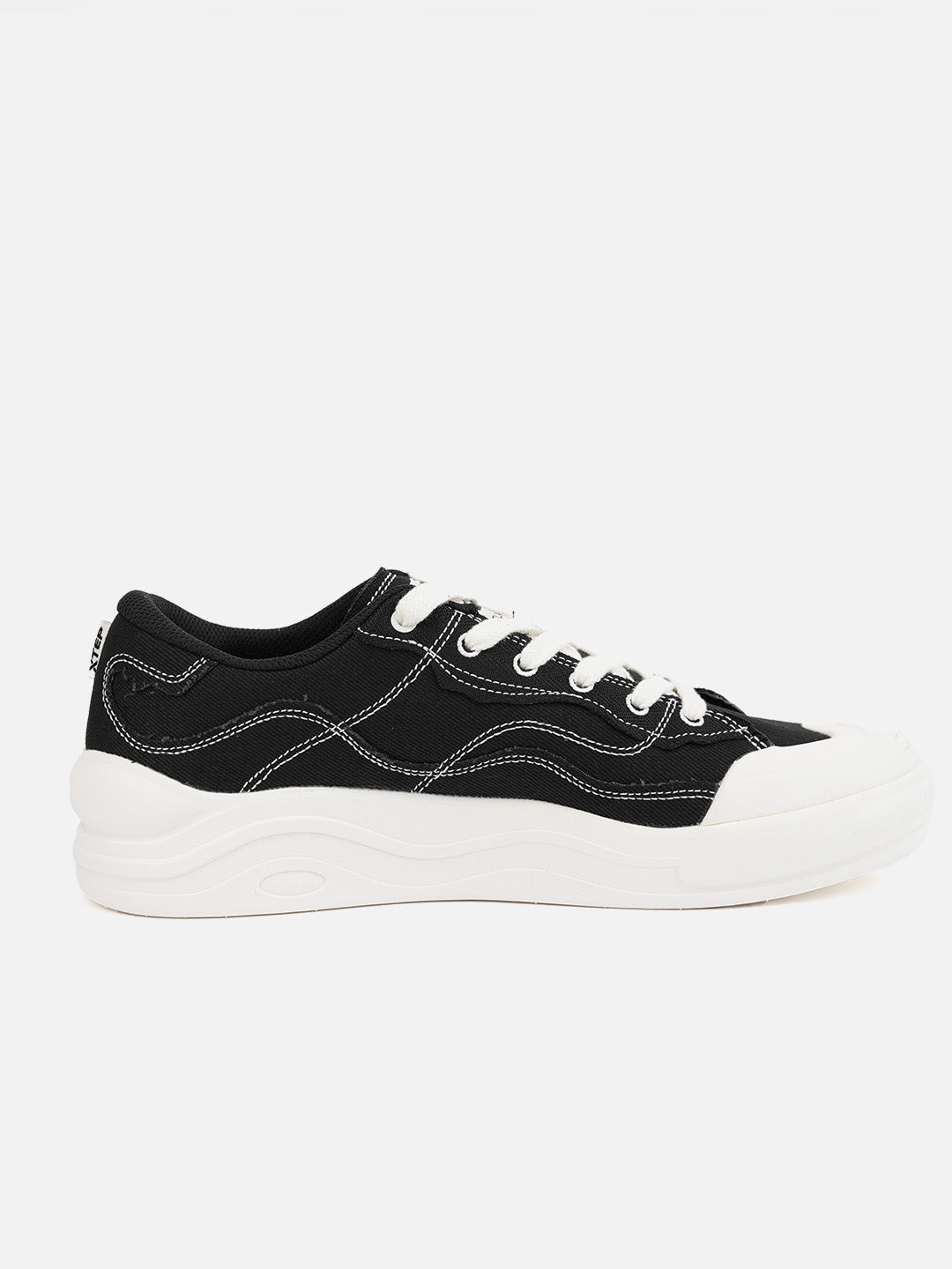Xtep Men Lifestyle Skateboarding Shoes - Black / White / 40