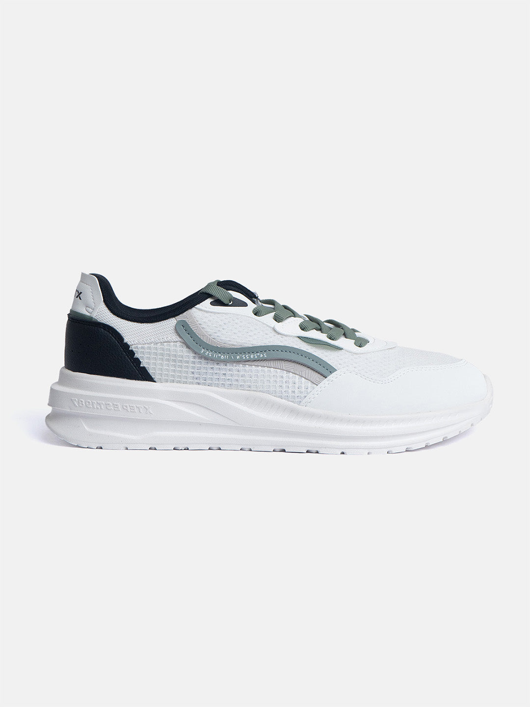Xtep Men Urban Retro Sneakers - Canvas white / Black / 40