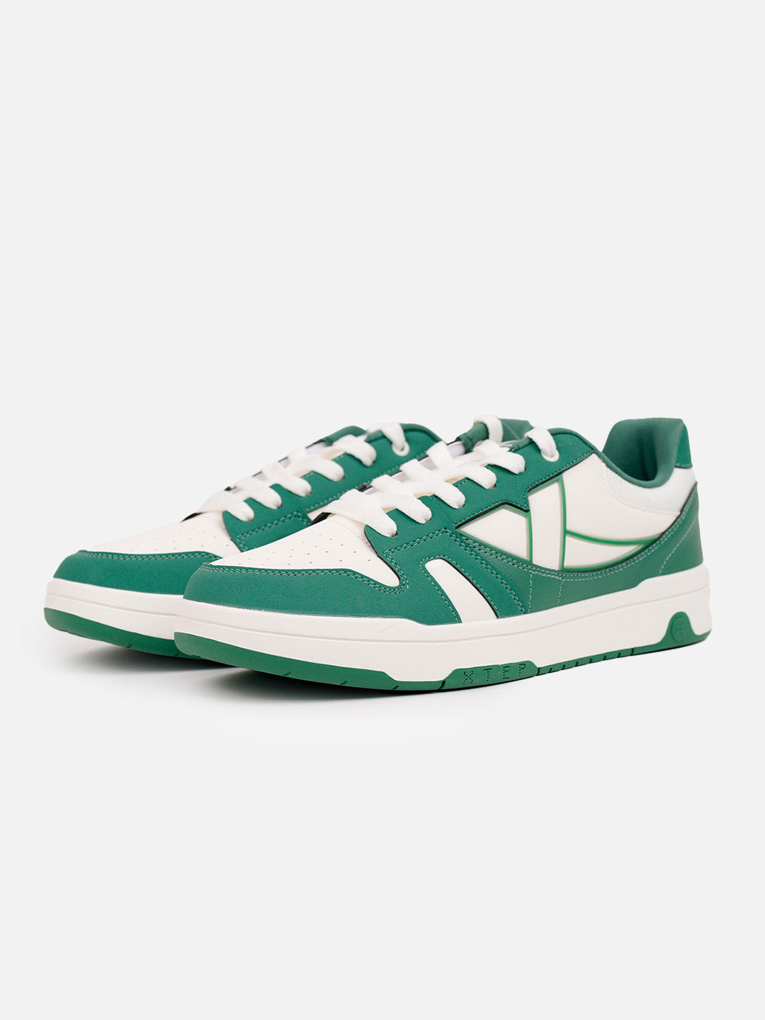 Xtep Men Skateboarding Shoes