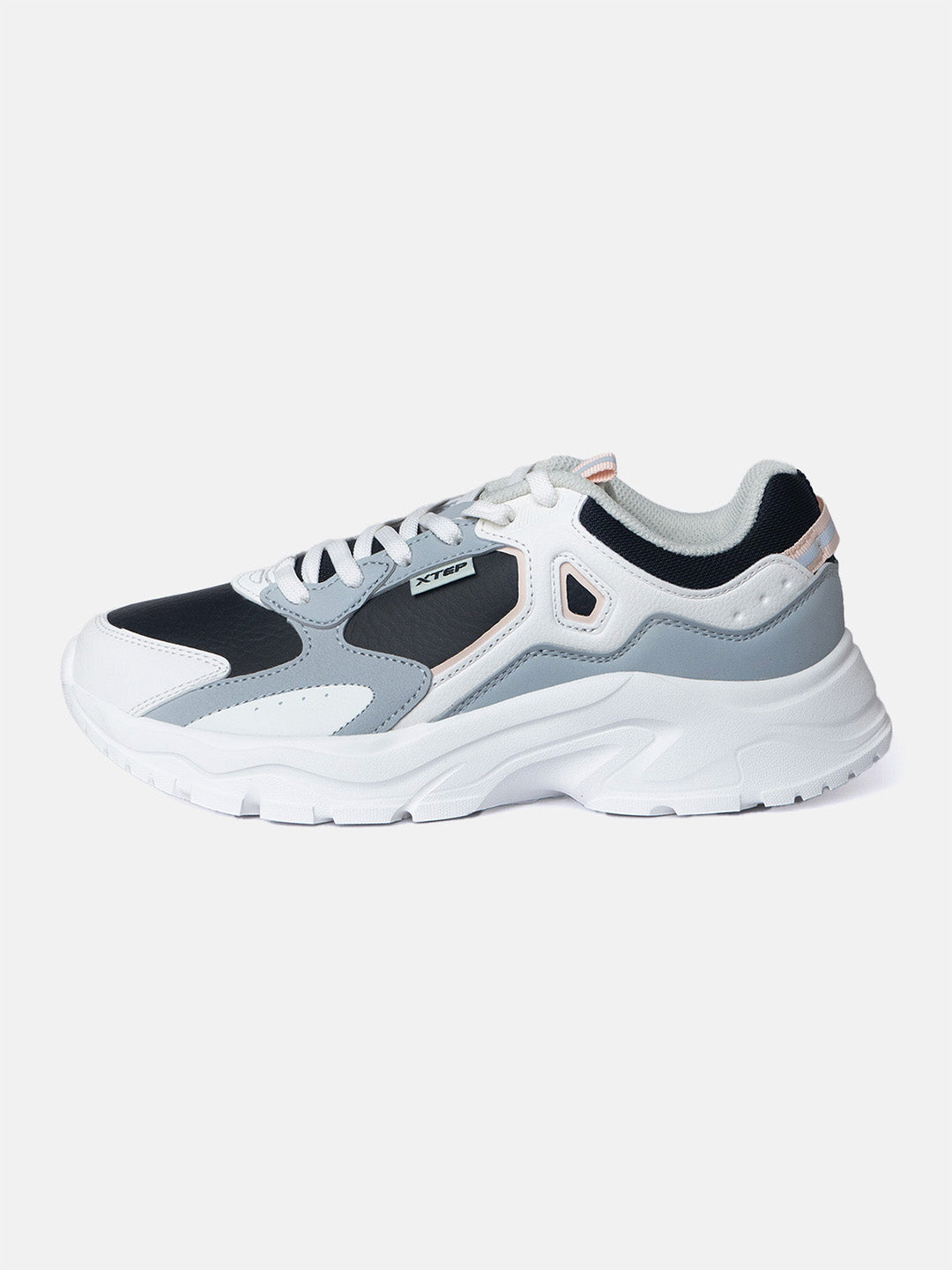 Xtep Women Colourblocked Sneakers