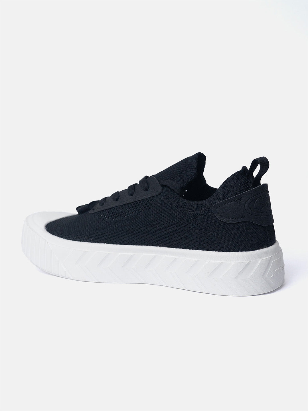 Xtep Men SKateboarding Shoes
