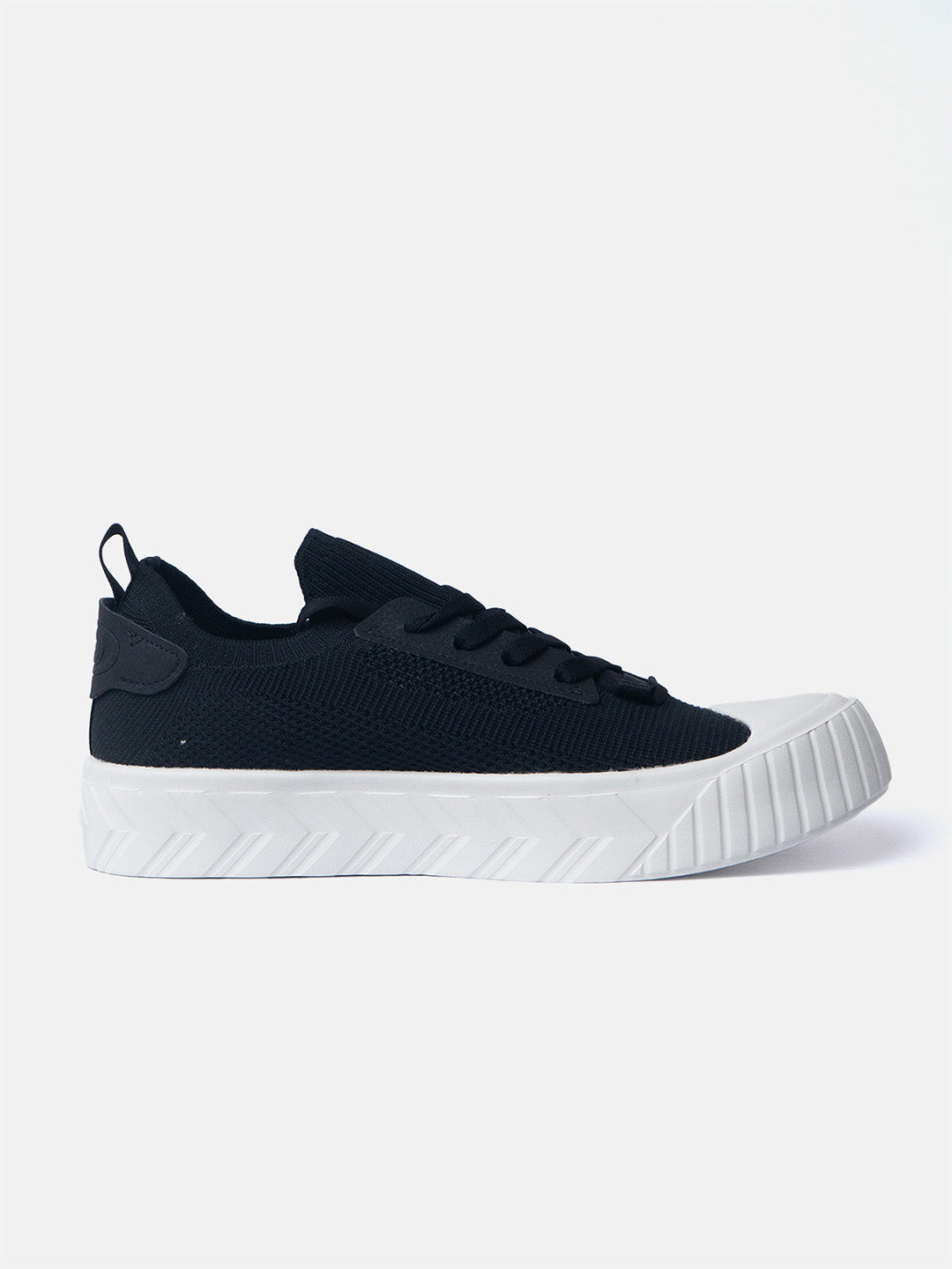 Xtep Men SKateboarding Shoes - Black / 40
