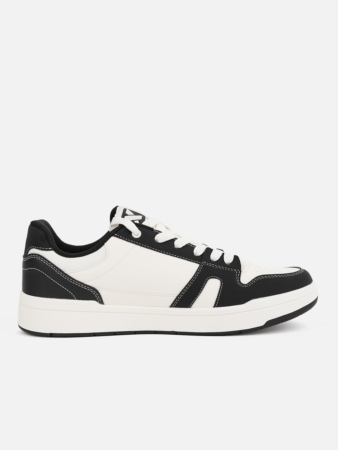 Xtep Men Skateboarding Shoes - Canvas White / Black / 40
