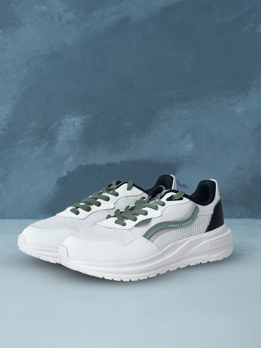 Xtep Men Urban Retro Sneakers