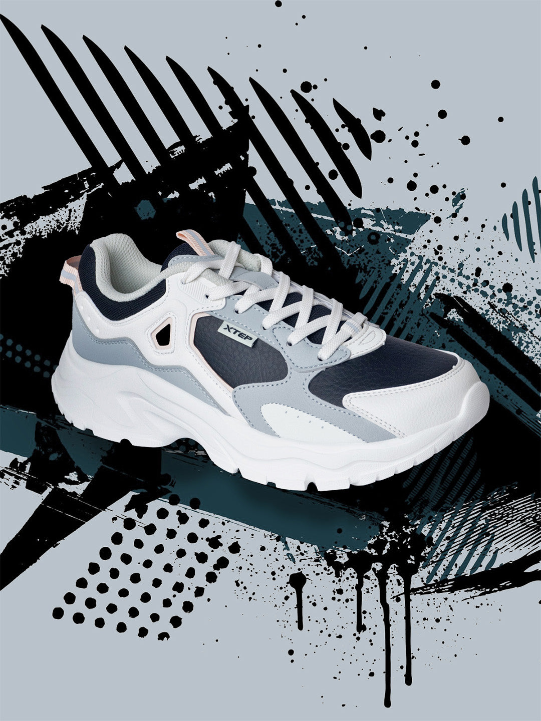 Xtep Women Colourblocked Sneakers